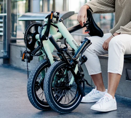 Vélo électrique pliant